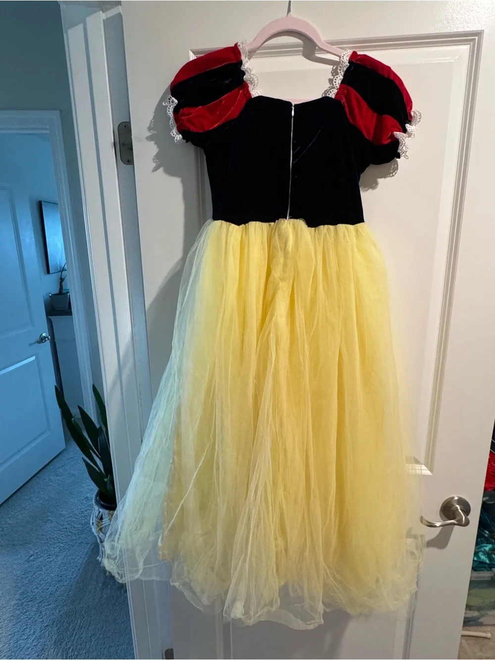 Trish Scully Snow White PrincessTulle Costume Dress - girls size 12